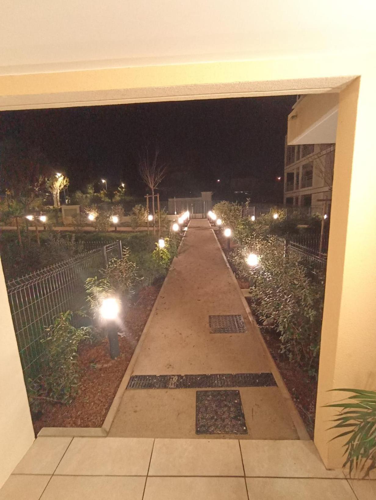 Studio Avec Parking Prive, Piscine Plage 300M Antibes Exterior photo